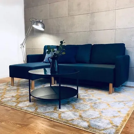 Lofty & Garnizon Apartment